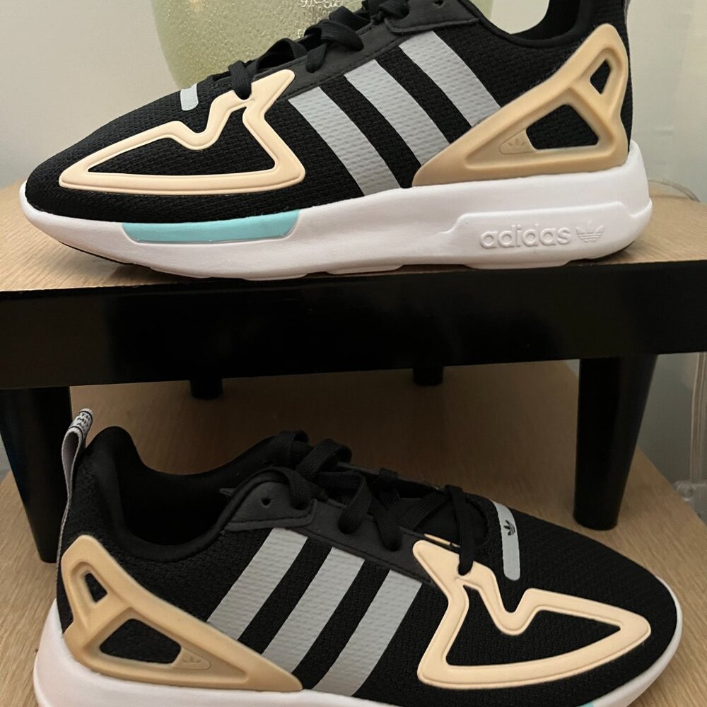 BNWT Adidas Originals Zx 2K Flux Running Trainers Sneaker KICKS (5.5) - Picture 2 of 8